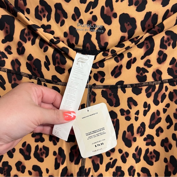 Fabletics Bold Leopard Print Leggings - Picture 3 of 4